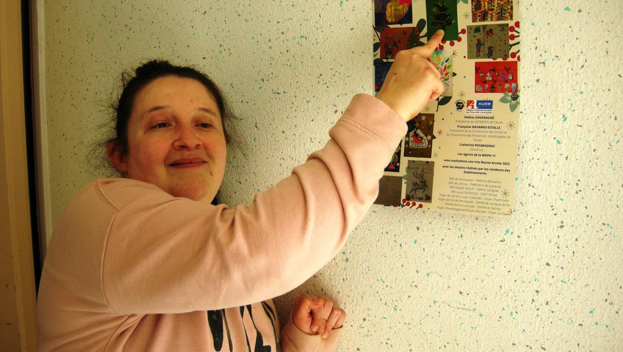 Emmanuelle nous montre son oeuvre